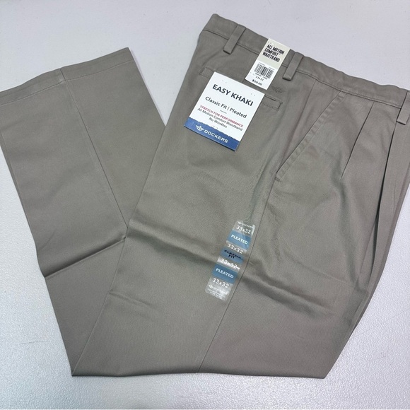 Dockers Men's Easy Khaki Pants - Classic Fit, Pleated, Gray Size 33x32 - Picture 5 of 6